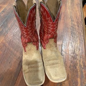 Ariat “Relentless” Boots Youth Size 4